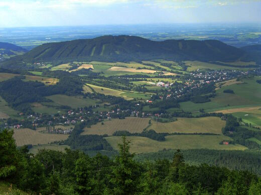 Bordovice, Lichnov a Červený kámen z Velkého Javorníku